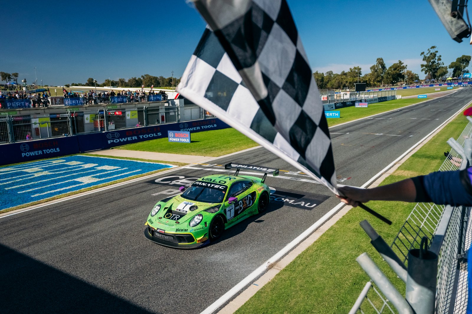 Yasser Shahin and Garnet Patterson give Porsche maiden Fanatec GT World Challenge Australia powered by AWS victory