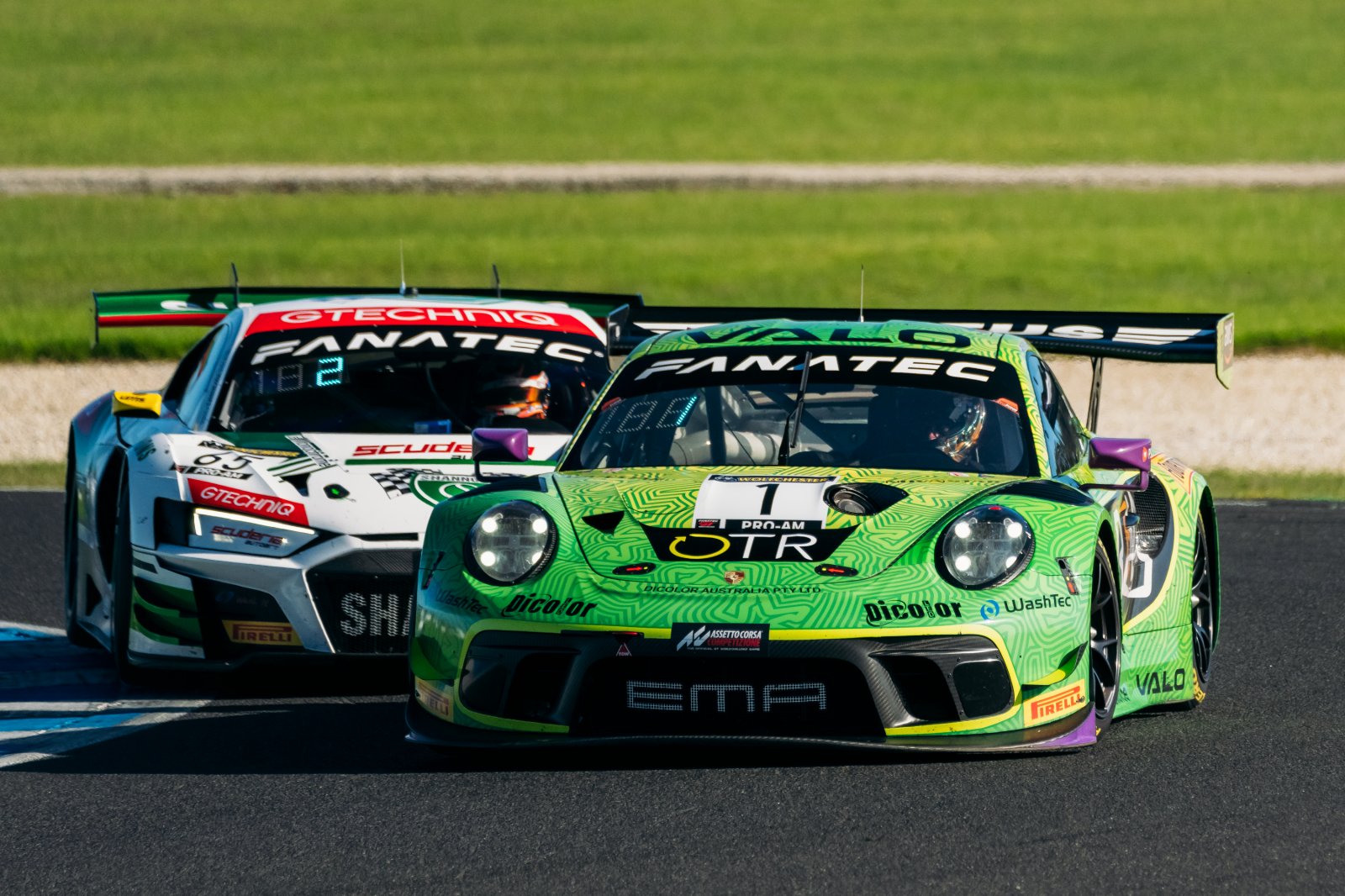 Intense title battle builds in Fanatec GT World Challenge Australia season